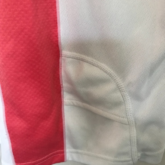 Mizuno athletic top - Picture 6 of 6